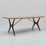 1069 5075 COFFEE TABLE